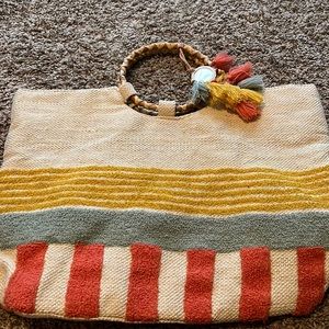 Really cute handwoven tote bag.